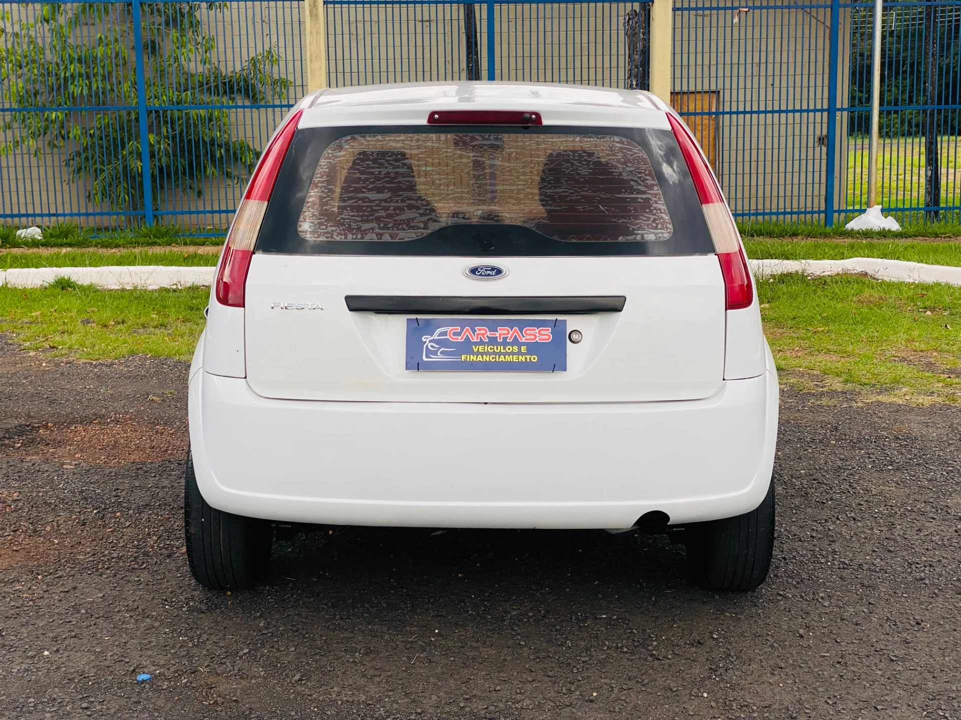 FORD FIESTA 1.0 MPI PERSONNALITÉ 8V GASOLINA 4P MANUAL - Imagem 5
