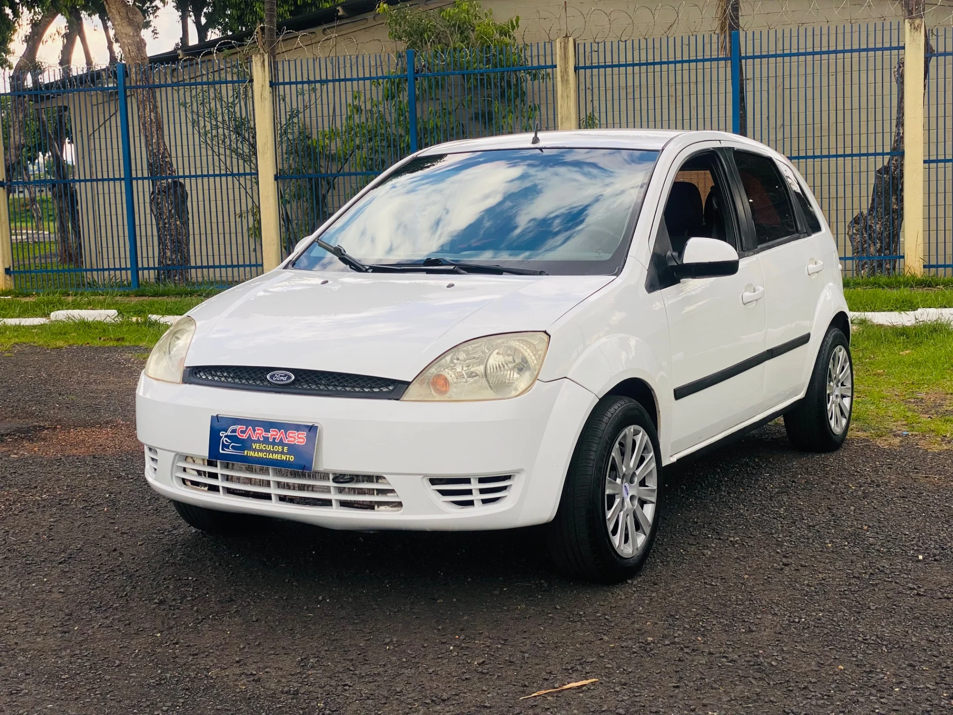 FORD FIESTA 1.0 MPI PERSONNALITÉ 8V GASOLINA 4P MANUAL