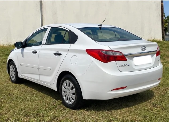HYUNDAI HB20S 1.0 COMFORT PLUS 12V FLEX 4P MANUAL - Imagem 4