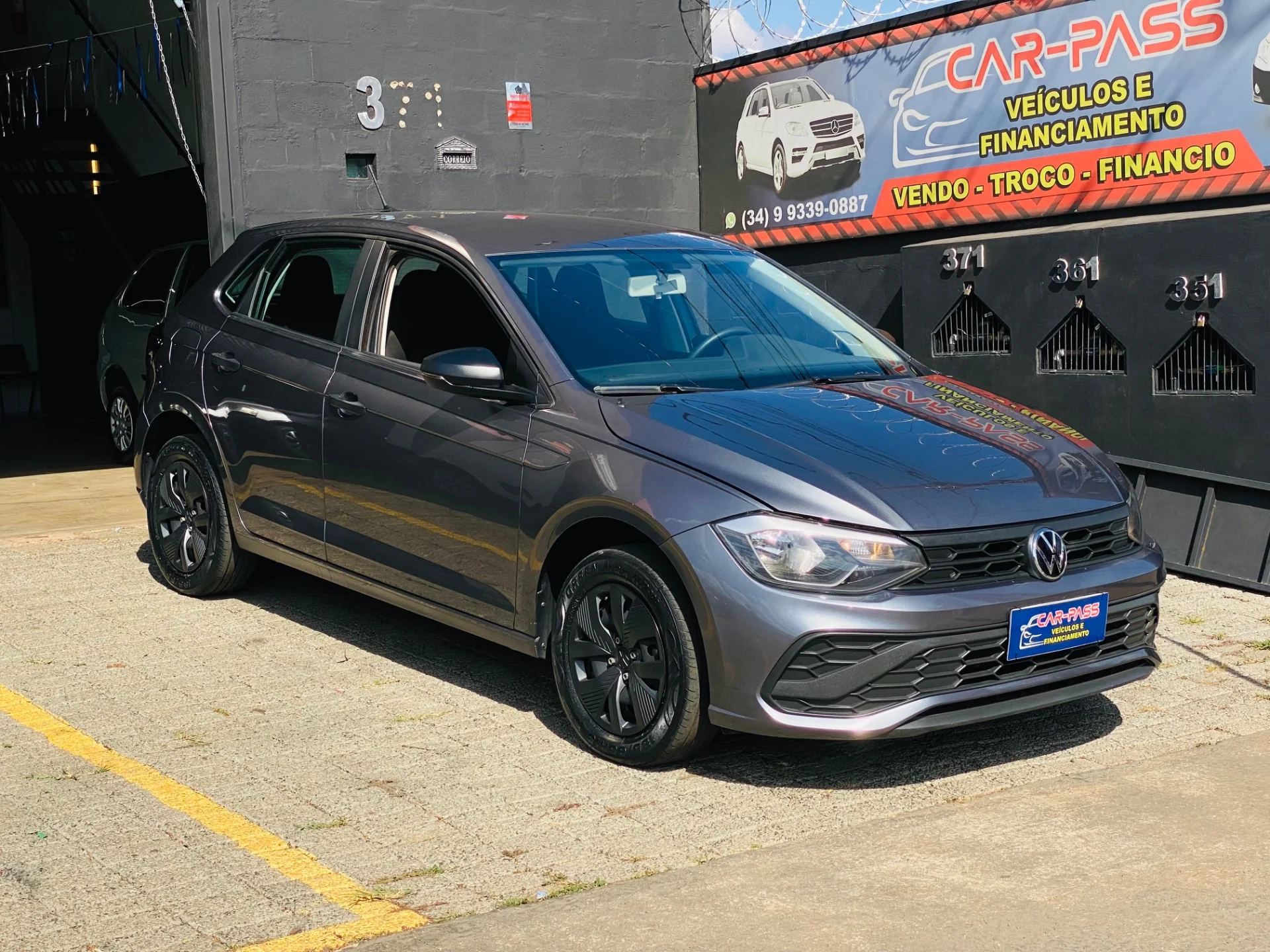 VOLKSWAGEN POLO 1.0 MPI TRACK MANUAL