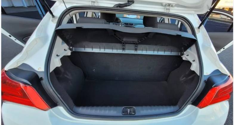 Chevrolet Onix Hatch LT 1.0 8V Flex Mec. 4P 2017 - Imagem 10